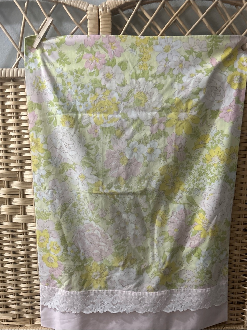 Vintage Retro Floral With Lace Standard Size Pillowcase Cottagecore